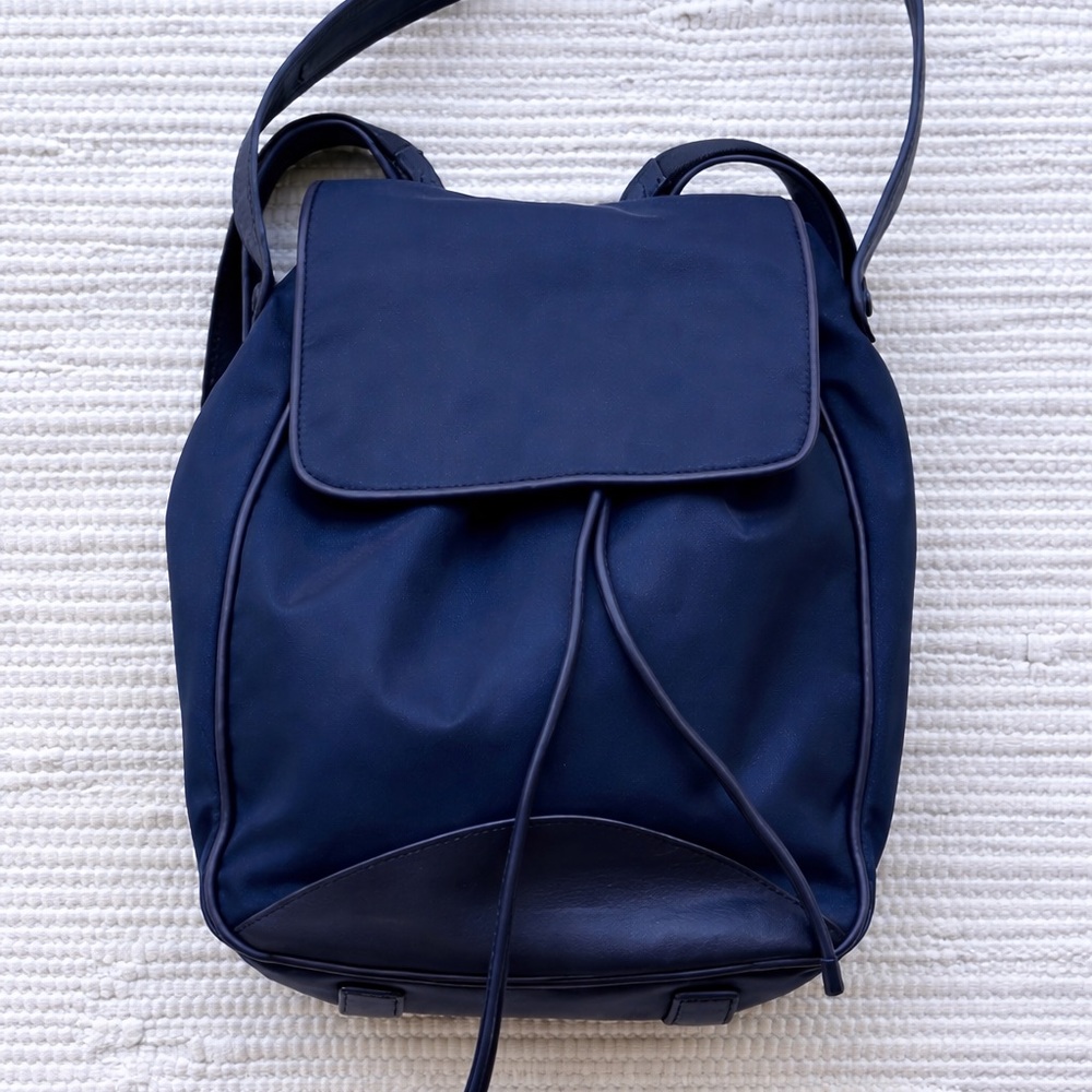 Cole Haan Zerogrand Nylon Backpack Navy Leather Trim Lightweight NWT - Picture 2 of 11